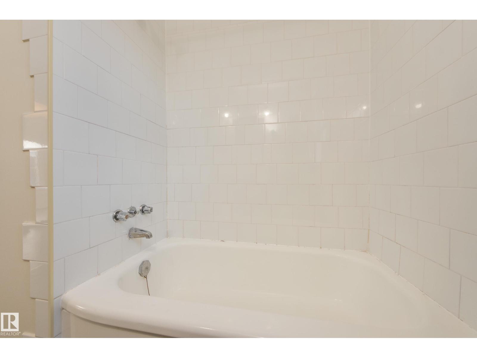 13236 115 Av Nw, Edmonton, Alberta  T5M 3A6 - Photo 17 - E4462170