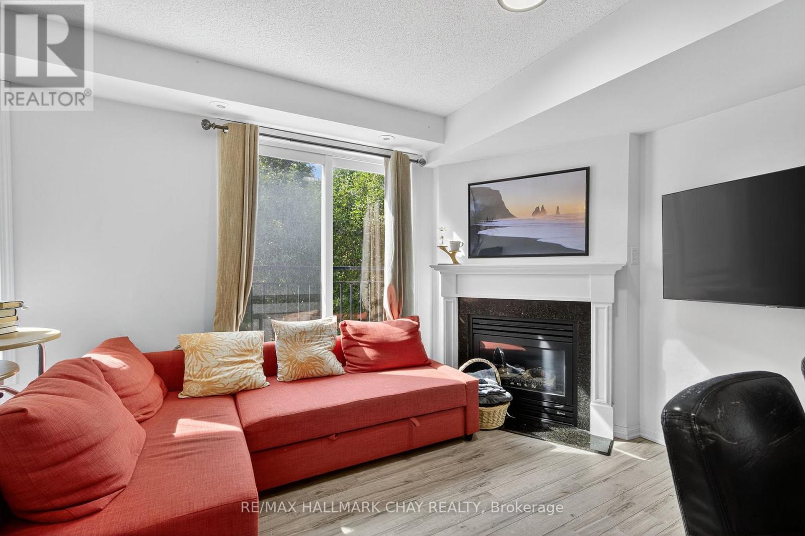 606 - 15 Laidlaw Street, Toronto, Ontario  M6K 1X3 - Photo 7 - W12463621