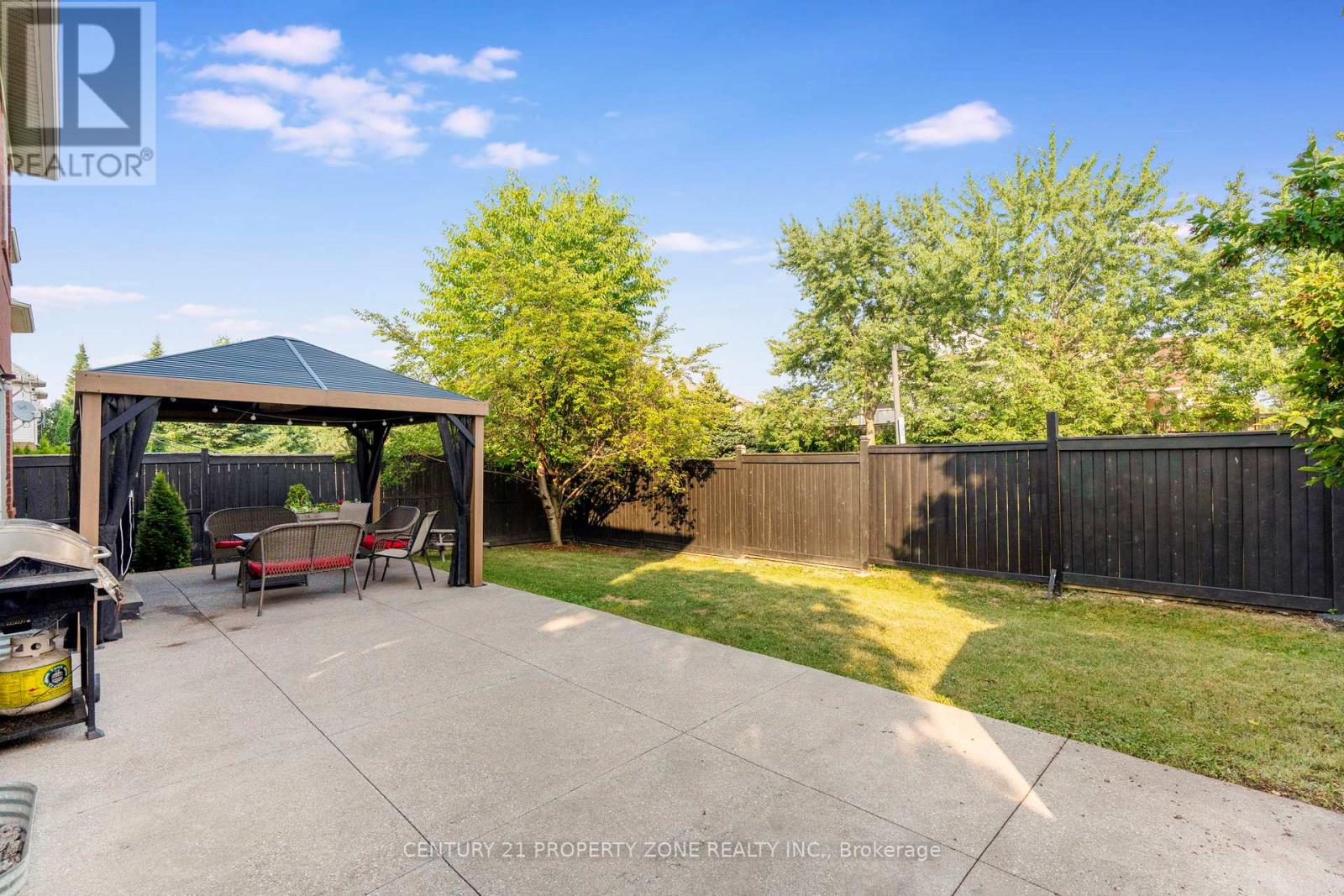 3387 Kelowna Court, Mississauga, Ontario  L5C 2E5 - Photo 33 - W12463638