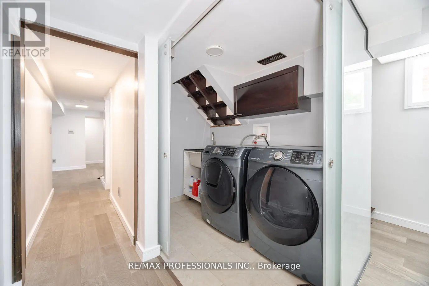 Bsmt - 39 Old Oak Road, Toronto, Ontario  M9A 2W1 - Photo 14 - W12463649