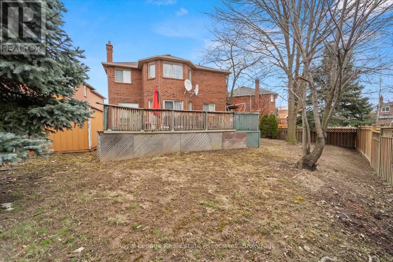 Lower - 1409 Grist Mill Court, Mississauga, Ontario  L5V 1S5 - Photo 18 - W12463672