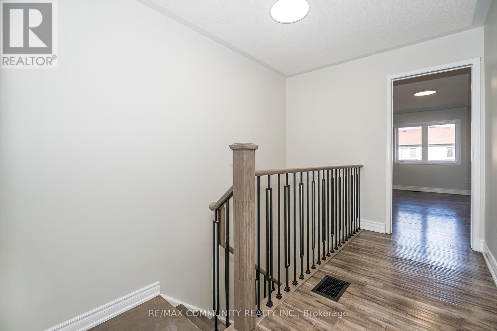 10 Tanasi Road, Brampton, Ontario  L6X 0K4 - Photo 17 - W12463673