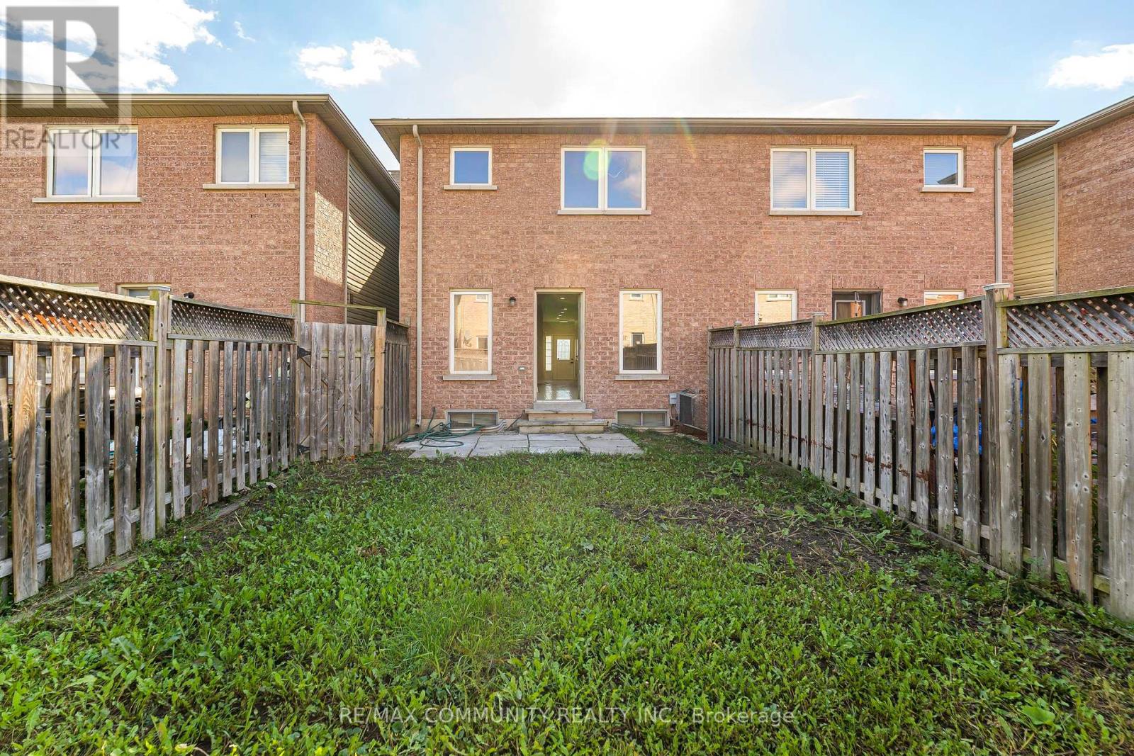 10 Tanasi Road, Brampton, Ontario  L6X 0K4 - Photo 31 - W12463673