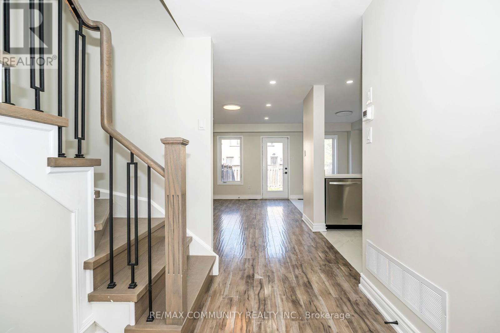 10 Tanasi Road, Brampton, Ontario  L6X 0K4 - Photo 5 - W12463673