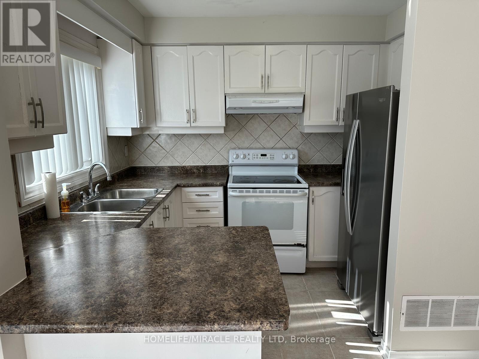 67 - 1588 South Parade Court, Mississauga, Ontario  L5M 6E7 - Photo 10 - W12463679
