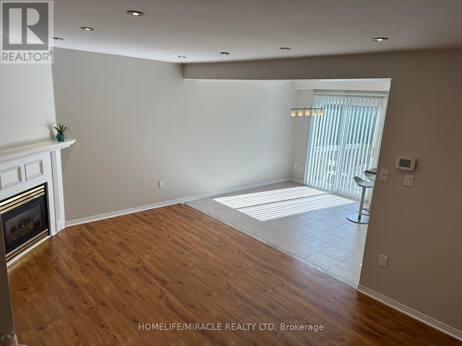 67 - 1588 South Parade Court, Mississauga, Ontario  L5M 6E7 - Photo 5 - W12463680