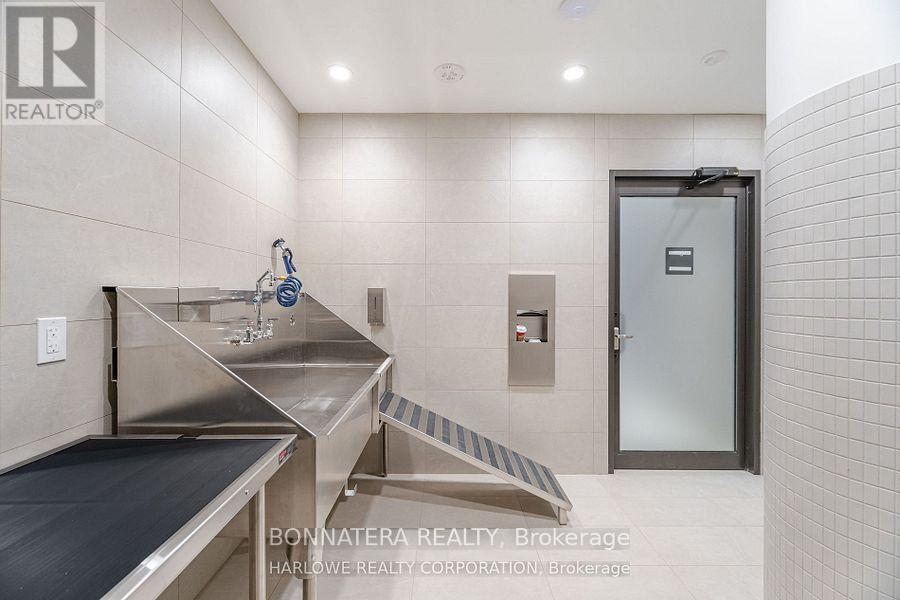 907 - 3006 William Cutmore Boulevard, Oakville, Ontario  L6H 8A4 - Photo 47 - W12463683