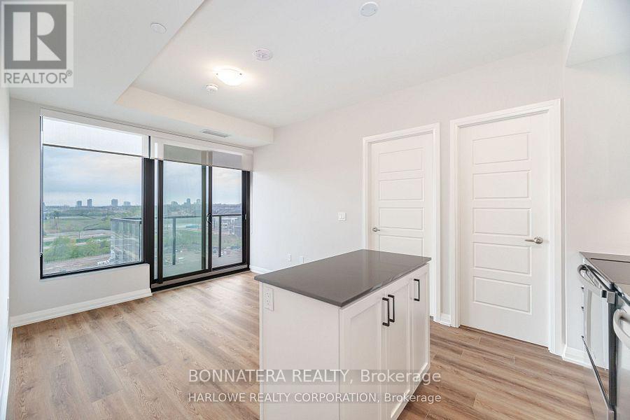 907 - 3006 William Cutmore Boulevard, Oakville, Ontario  L6H 8A4 - Photo 8 - W12463683