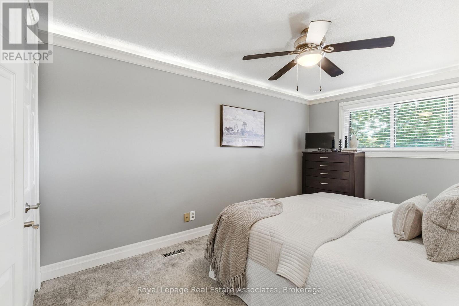 60 Newbridge Crescent, Brampton, Ontario  L6S 4B3 - Photo 20 - W12463694