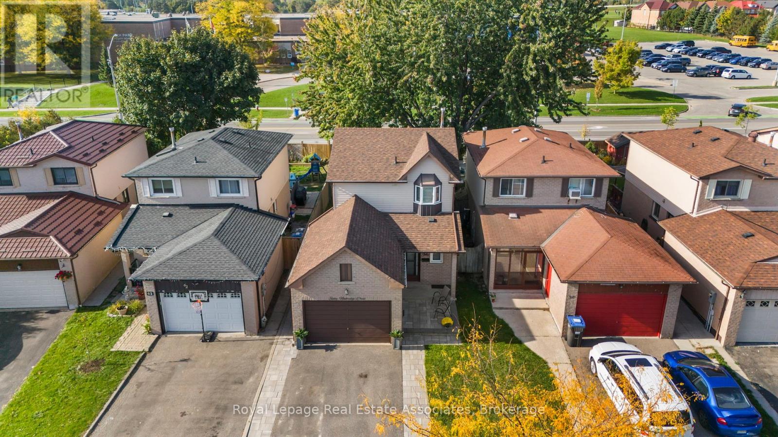 60 Newbridge Crescent, Brampton, Ontario  L6S 4B3 - Photo 31 - W12463694