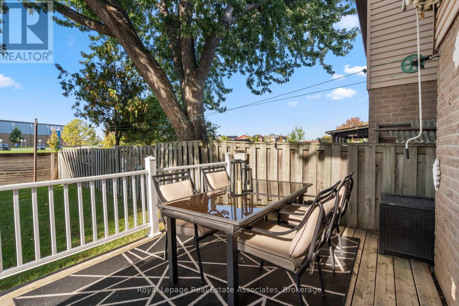 60 Newbridge Crescent, Brampton, Ontario  L6S 4B3 - Photo 36 - W12463694