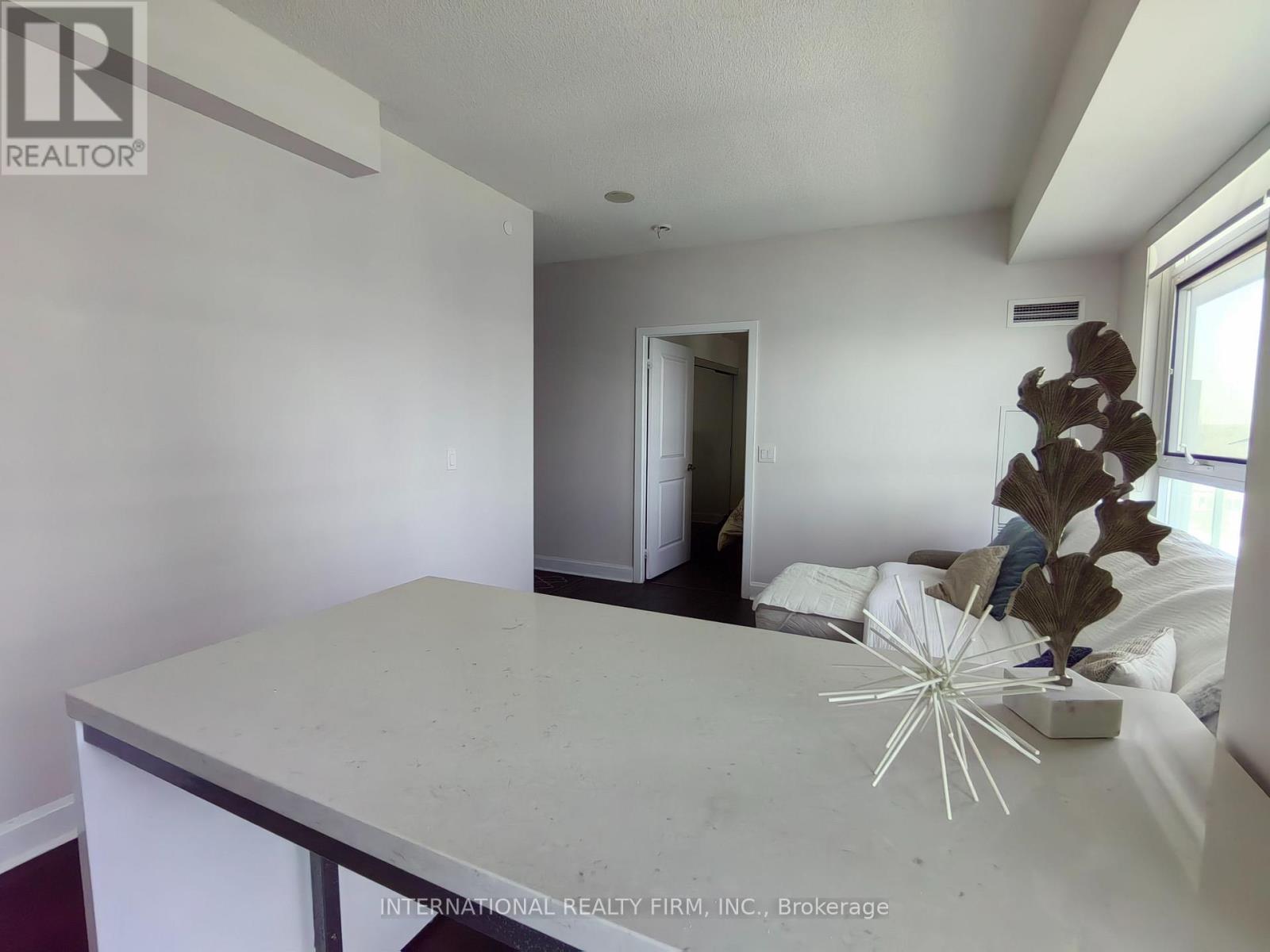1608 - 33 Shore Breeze Drive, Toronto, Ontario  M8V 0G1 - Photo 7 - W12463695