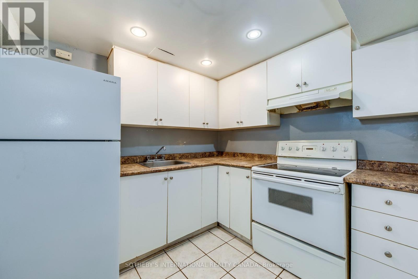 88 Harridine Road, Brampton, Ontario  L6X 2X2 - Photo 23 - W12463714