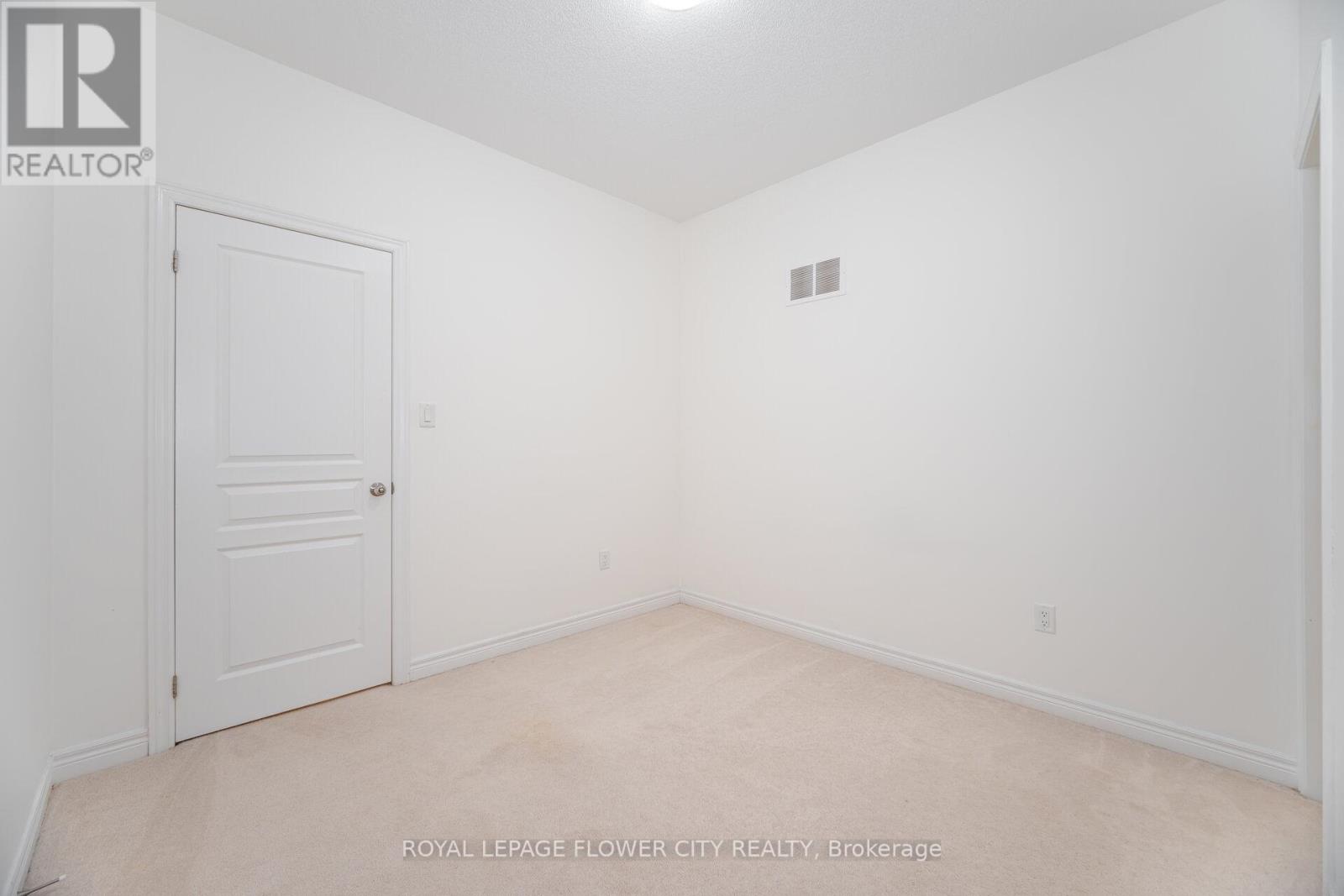 31 O'connor Crescent, Brampton, Ontario  L7A 5A6 - Photo 44 - W12463733