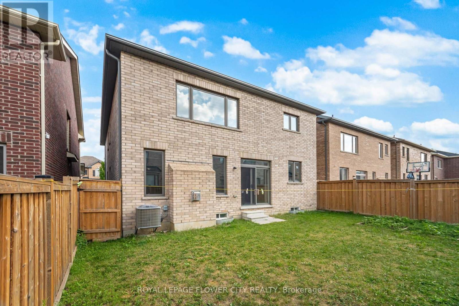31 O'connor Crescent, Brampton, Ontario  L7A 5A6 - Photo 48 - W12463733