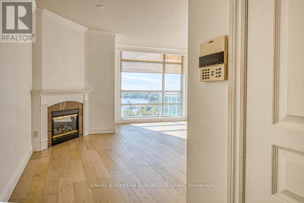 805 - 5 Marine Parade Drive, Toronto, Ontario  M8V 4B4 - Photo 11 - W12463739