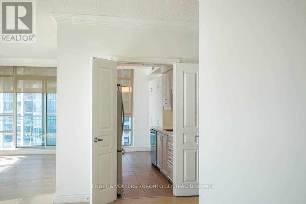 805 - 5 Marine Parade Drive, Toronto, Ontario  M8V 4B4 - Photo 19 - W12463739