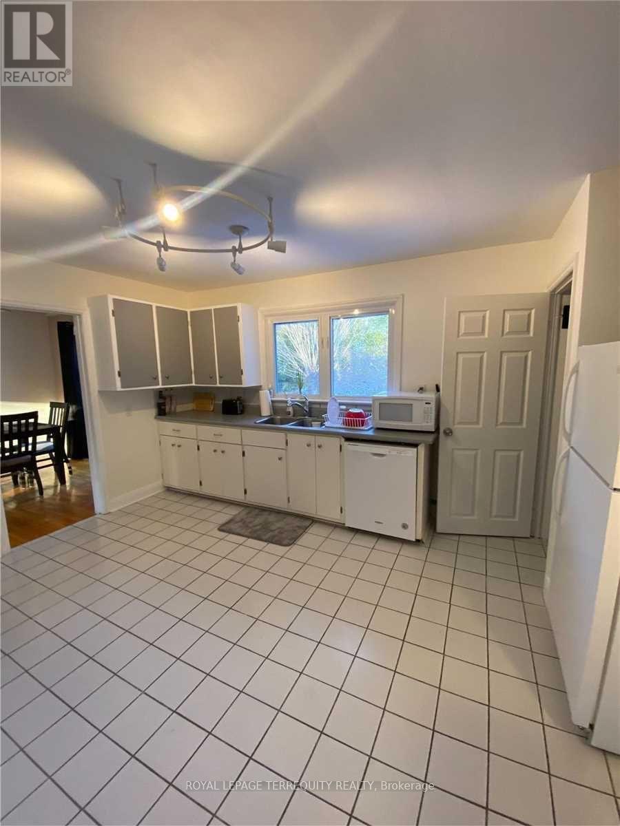 42 Brook Road S, Cobourg, Ontario  K9A 4G1 - Photo 6 - X12463640