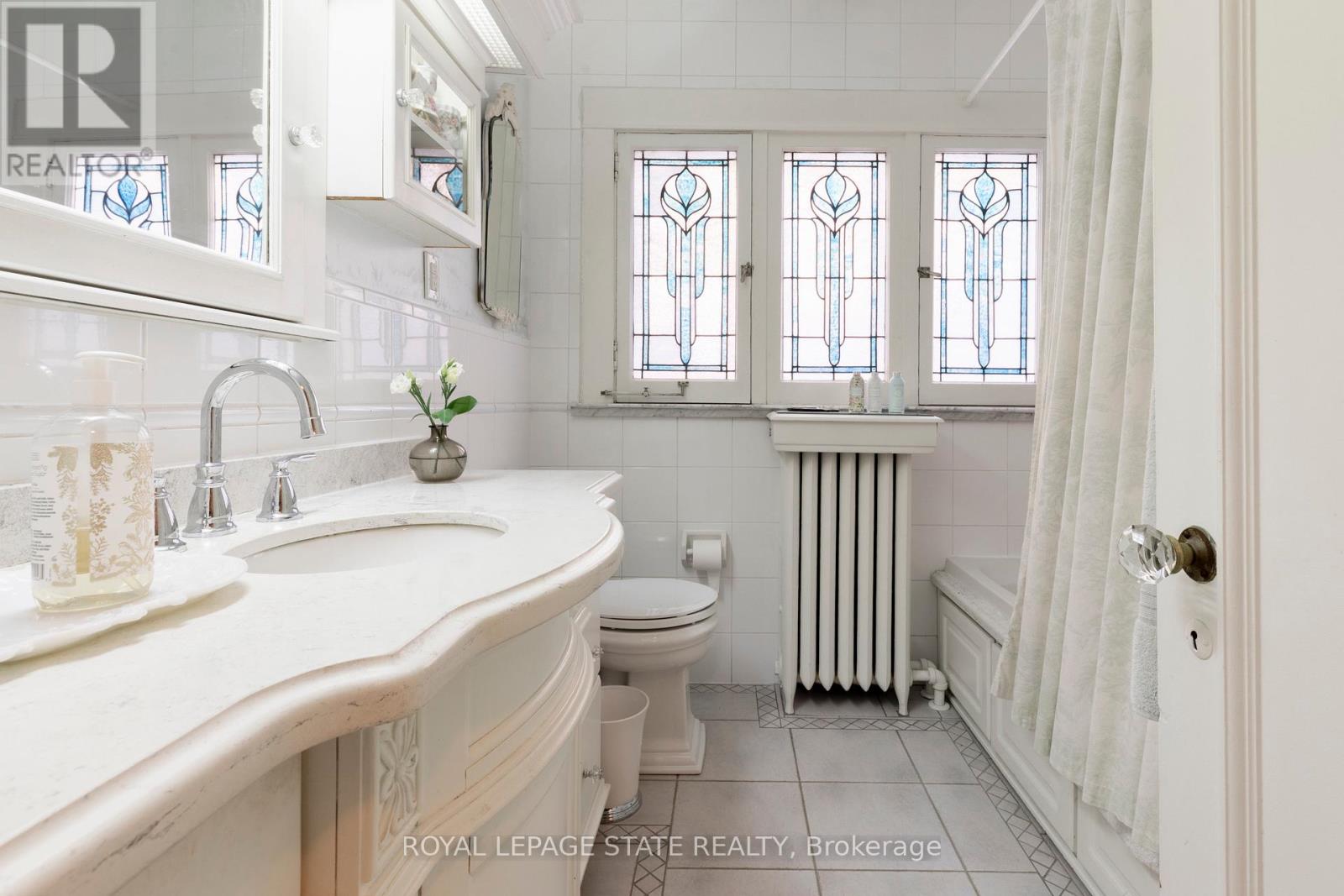 247 Macnab Street S, Hamilton, Ontario  L8P 3E2 - Photo 38 - X12463681