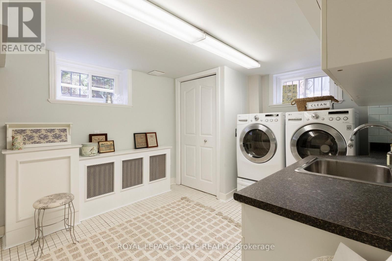 247 Macnab Street S, Hamilton, Ontario  L8P 3E2 - Photo 42 - X12463681