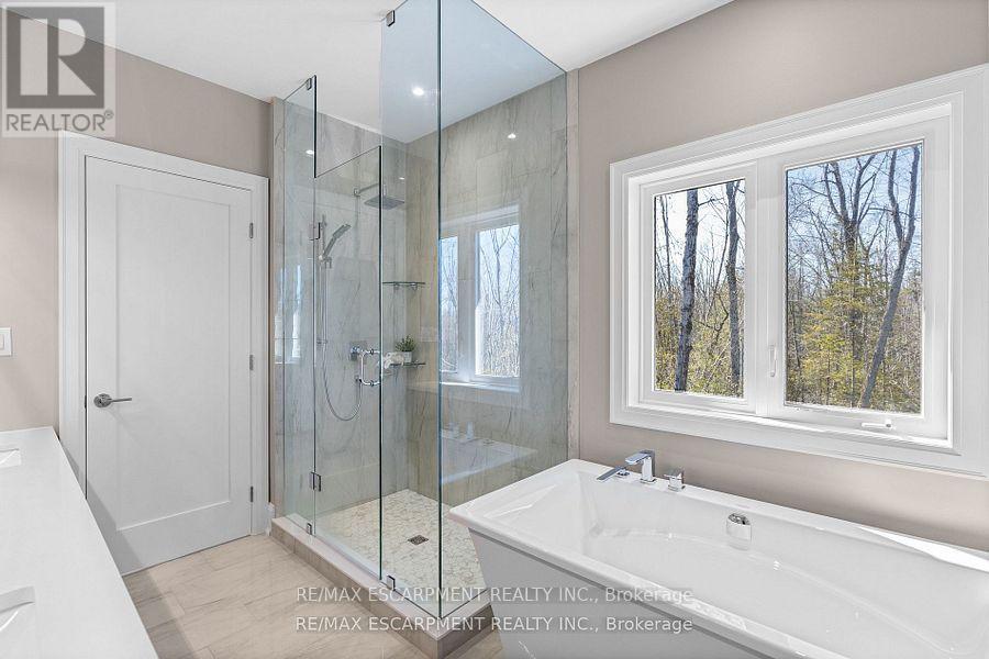 580 Patterson Road, Kawartha Lakes, Ontario  L0M 1N0 - Photo 18 - X12463684
