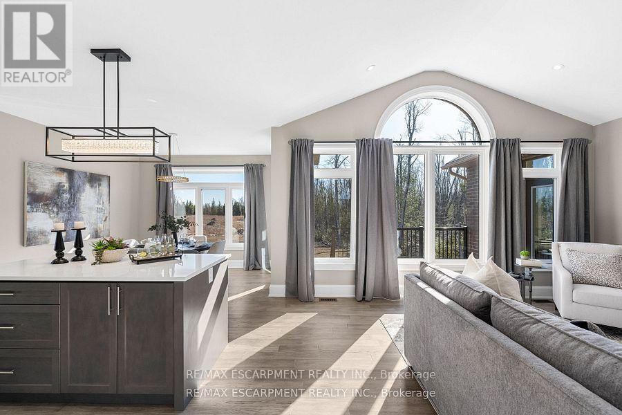 580 Patterson Road, Kawartha Lakes, Ontario  L0M 1N0 - Photo 41 - X12463684