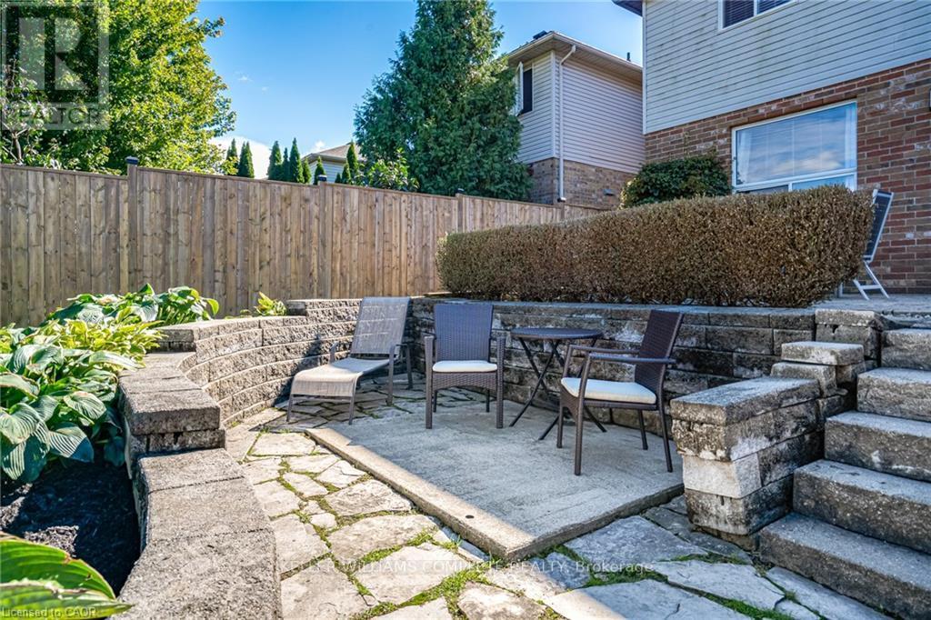 44 Grassyplain Drive, Hamilton, Ontario  L0R 1W0 - Photo 33 - X12463738