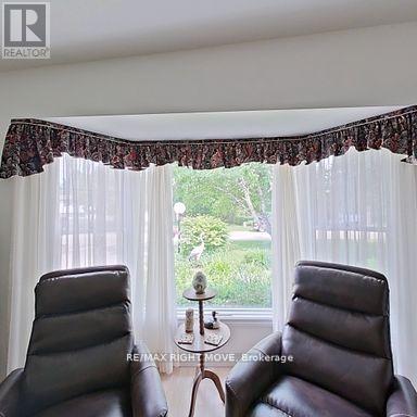 4 Maypark Drive, Bracebridge, Ontario  P1L 1C3 - Photo 9 - X12463742