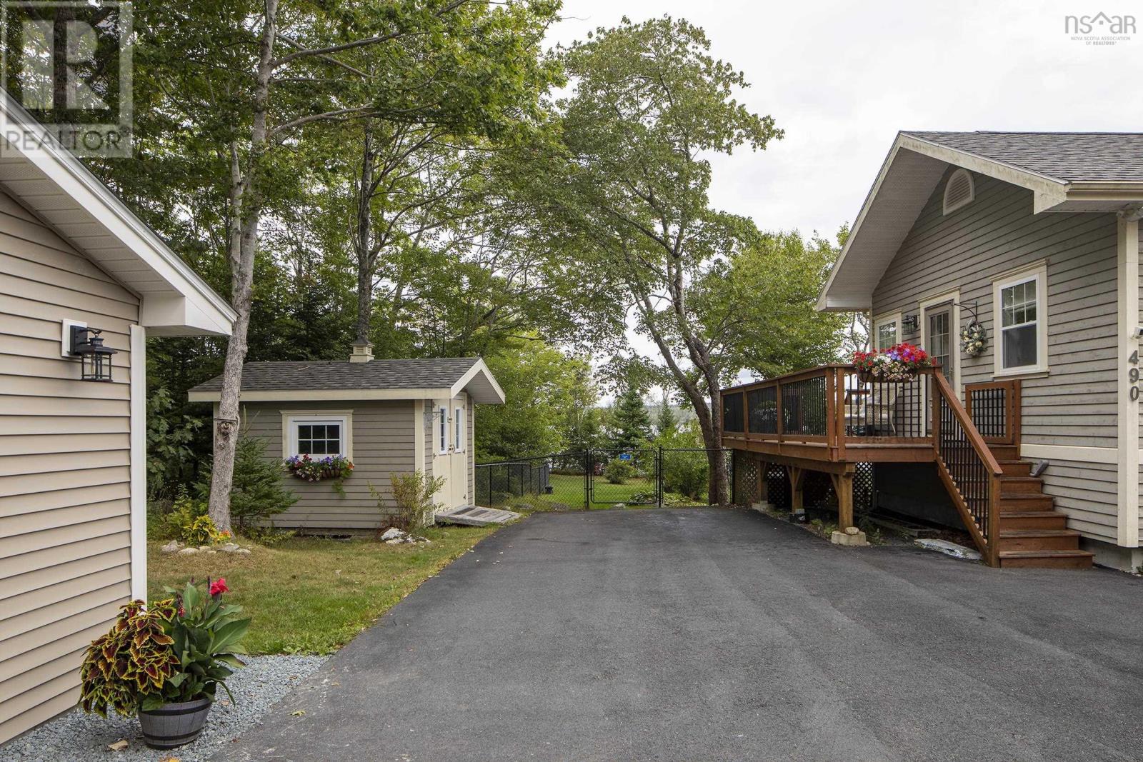 490 Brookside Road, Brookside, Nova Scotia  B3T 1T4 - Photo 5 - 202524097