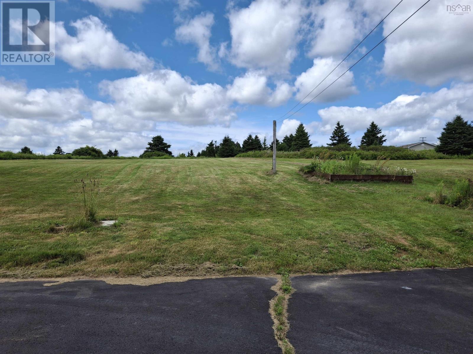 2633 Highway 206, Arichat, Nova Scotia  B0E 1A0 - Photo 2 - 202525227
