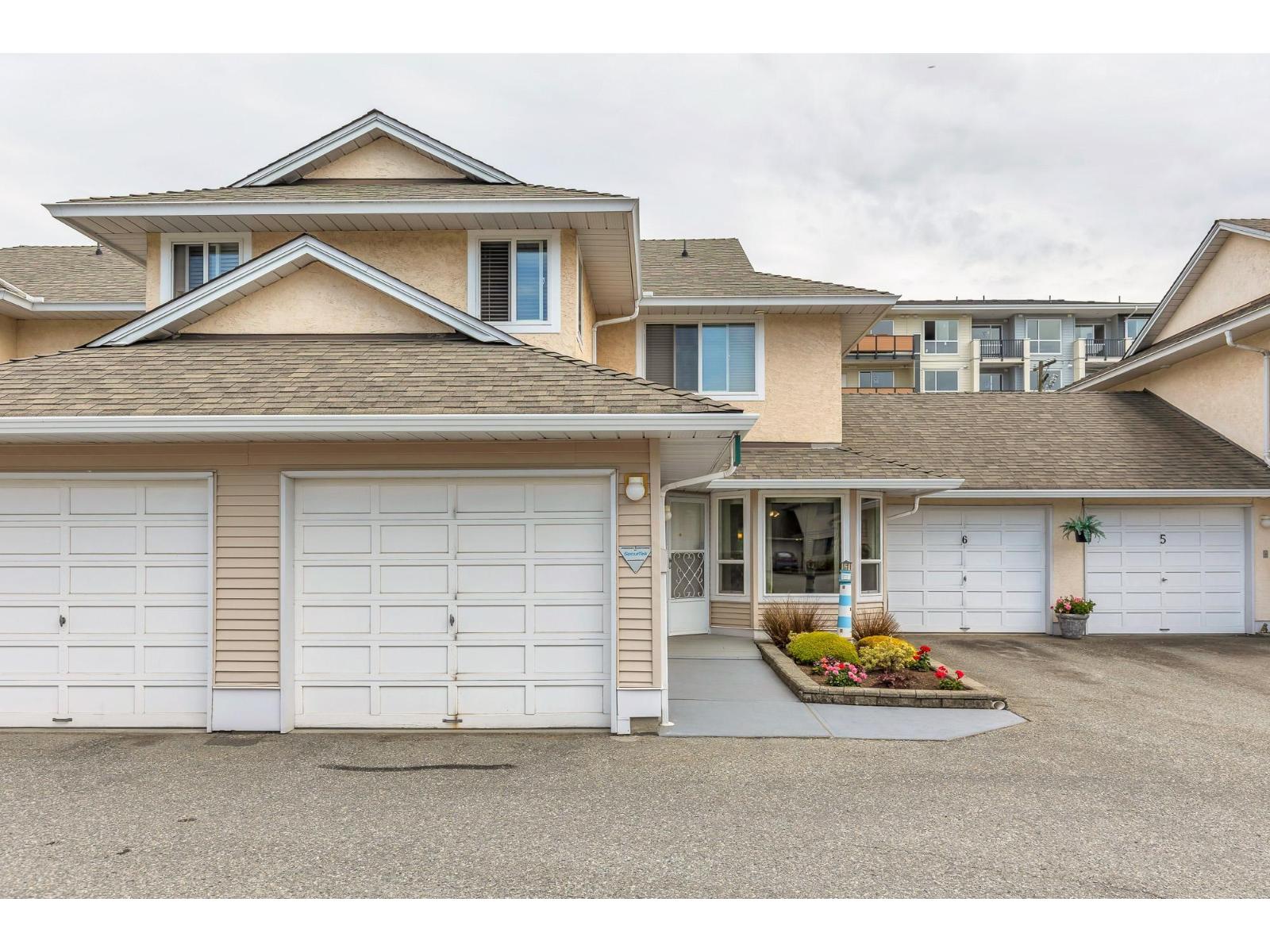3 2475 Emerson Street, Abbotsford, British Columbia  V2T 4W5 - Photo 2 - R3058756
