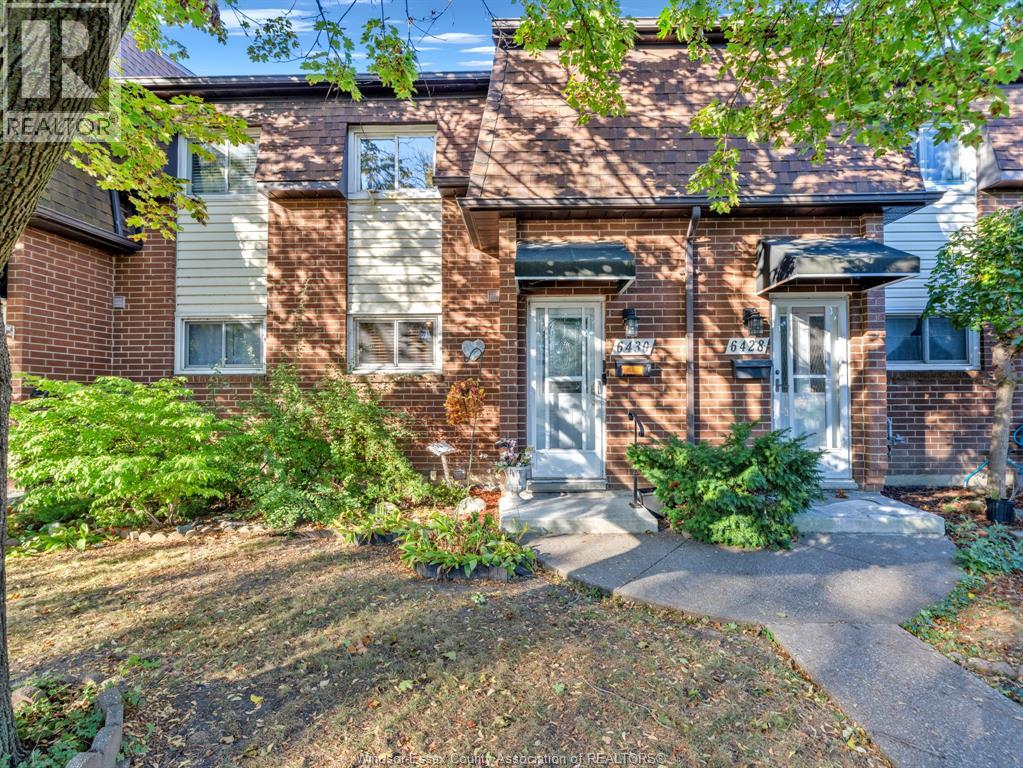 MLS# 25026202: 6430 THORNBERRY, Windsor, Canada