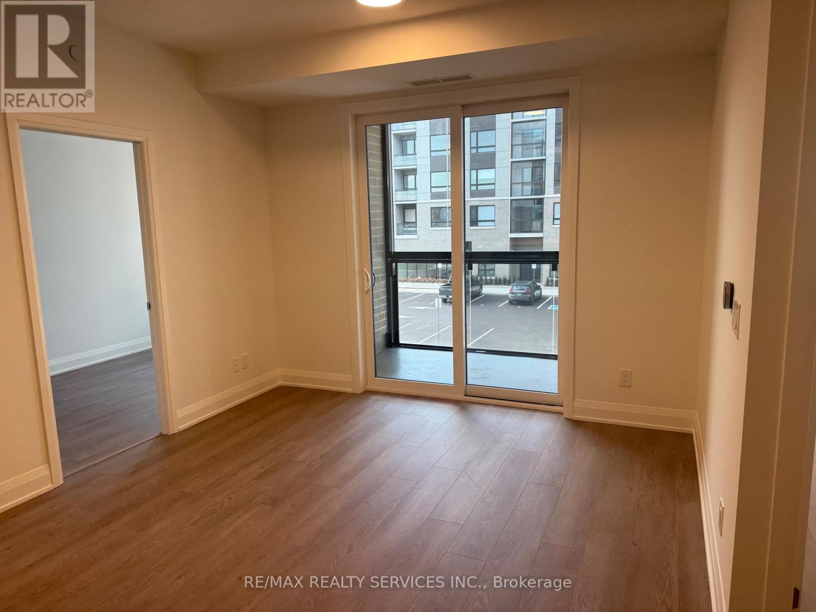 236 - 3250 Carding Mill Trail, Oakville, Ontario  L6M 1L3 - Photo 6 - W12463731