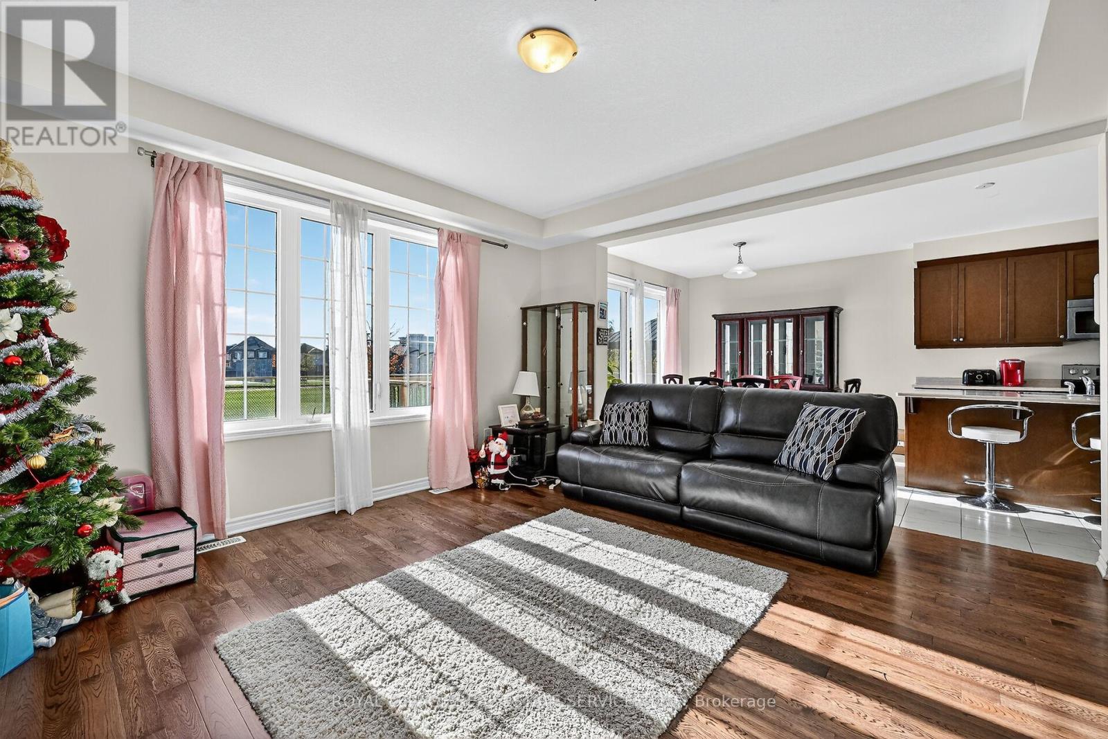 32 Celano Drive, Hamilton, Ontario  L8B 1V3 - Photo 8 - X12423286