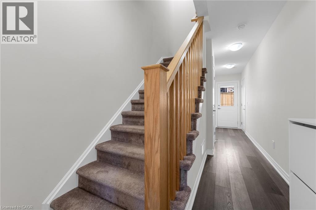 19 Picardy Drive Unit# 15, Stoney Creek, Ontario  L8J 0M7 - Photo 12 - 40778733