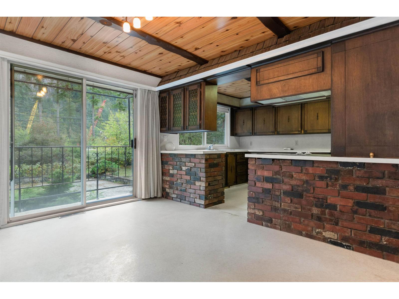 63491 Flood Hope Road, Hope, Hope, British Columbia  V0X 1L2 - Photo 2 - R3057634