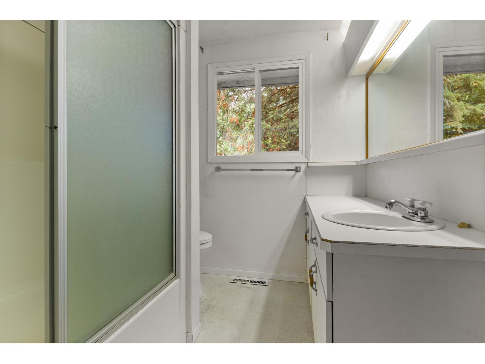 63491 Flood Hope Road, Hope, Hope, British Columbia  V0X 1L2 - Photo 12 - R3057634