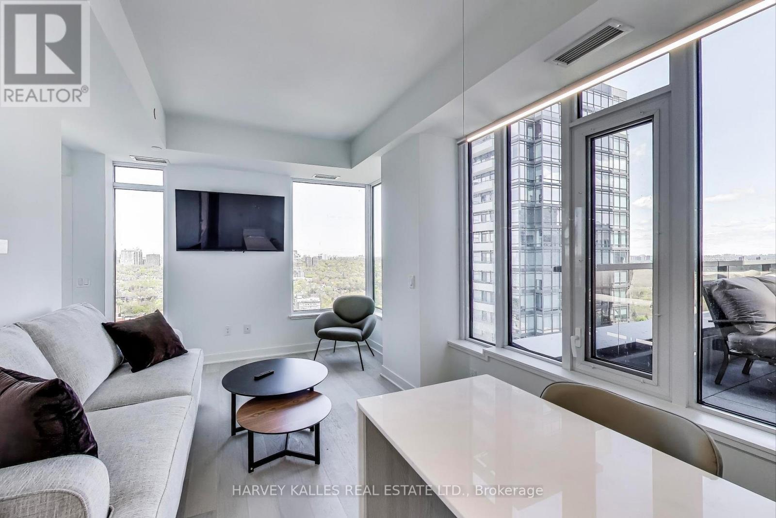 2405 - 11 Yorkville Avenue, Toronto, Ontario  M4W 0B7 - Photo 6 - C12463769