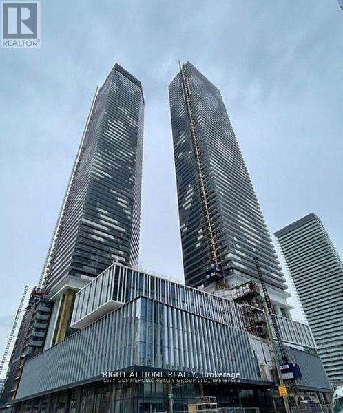 55 COOPER STREET, Toronto, Ontario