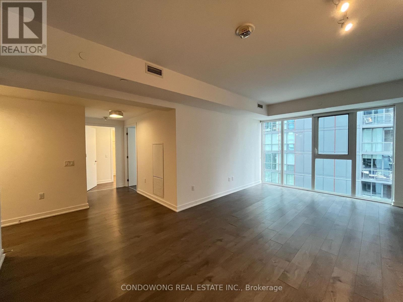 2309 - 357 King Street W, Toronto, Ontario  M5V 0S7 - Photo 2 - C12463809