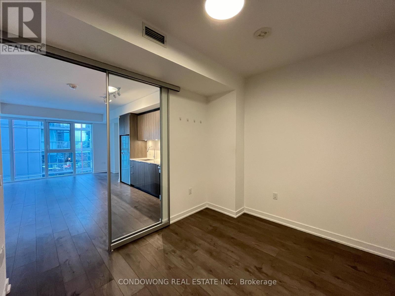 2309 - 357 King Street W, Toronto, Ontario  M5V 0S7 - Photo 8 - C12463809