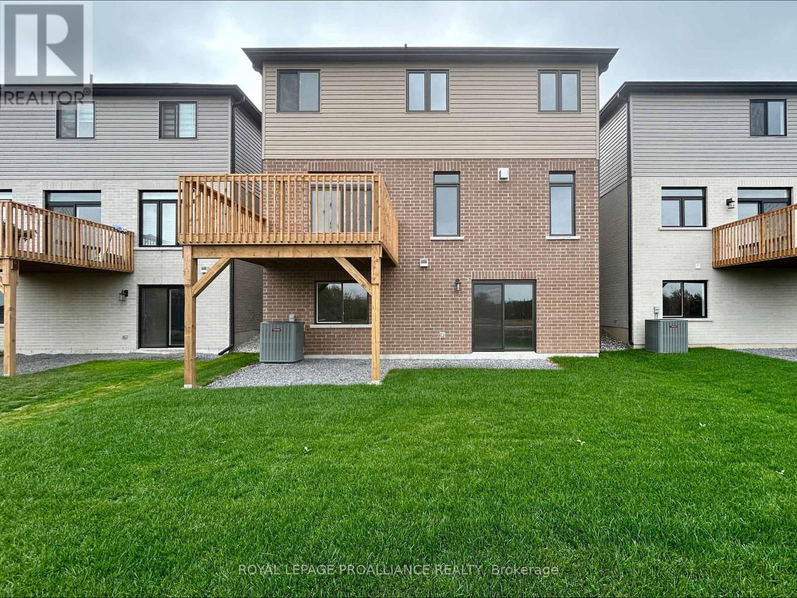 14 Peace River Street, Belleville, Ontario  K8N 0V6 - Photo 26 - X12463971