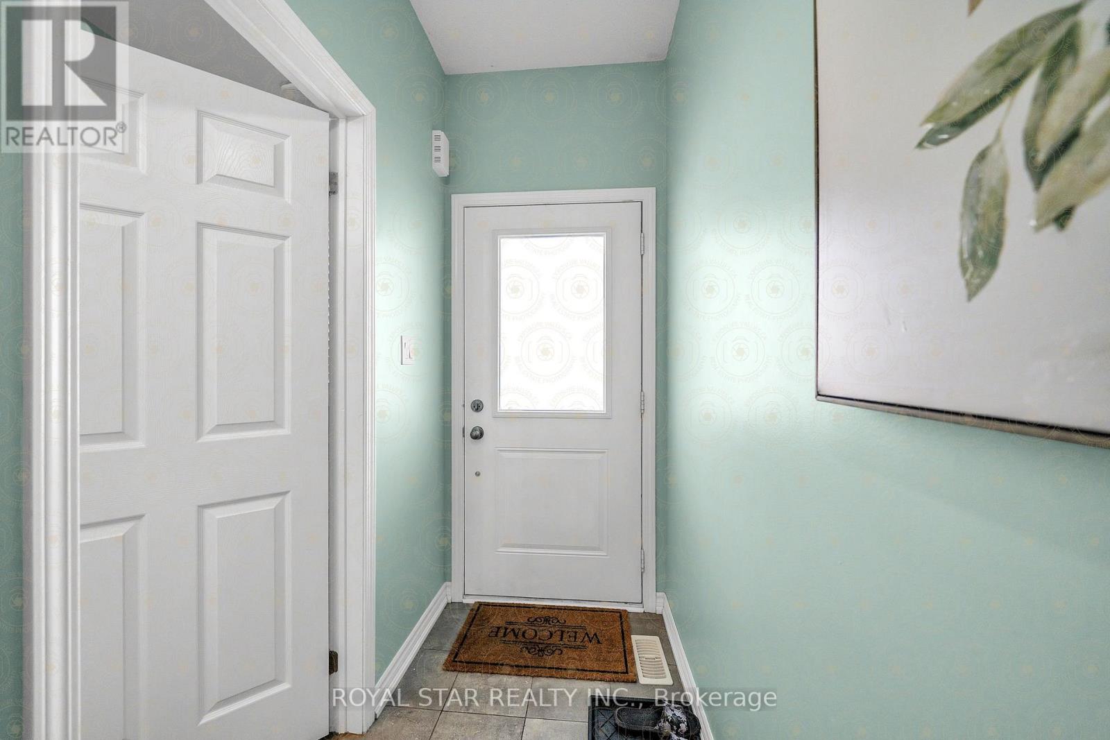 30 Prospect Way, Whitby, Ontario  L1N 0L4 - Photo 3 - E12463816