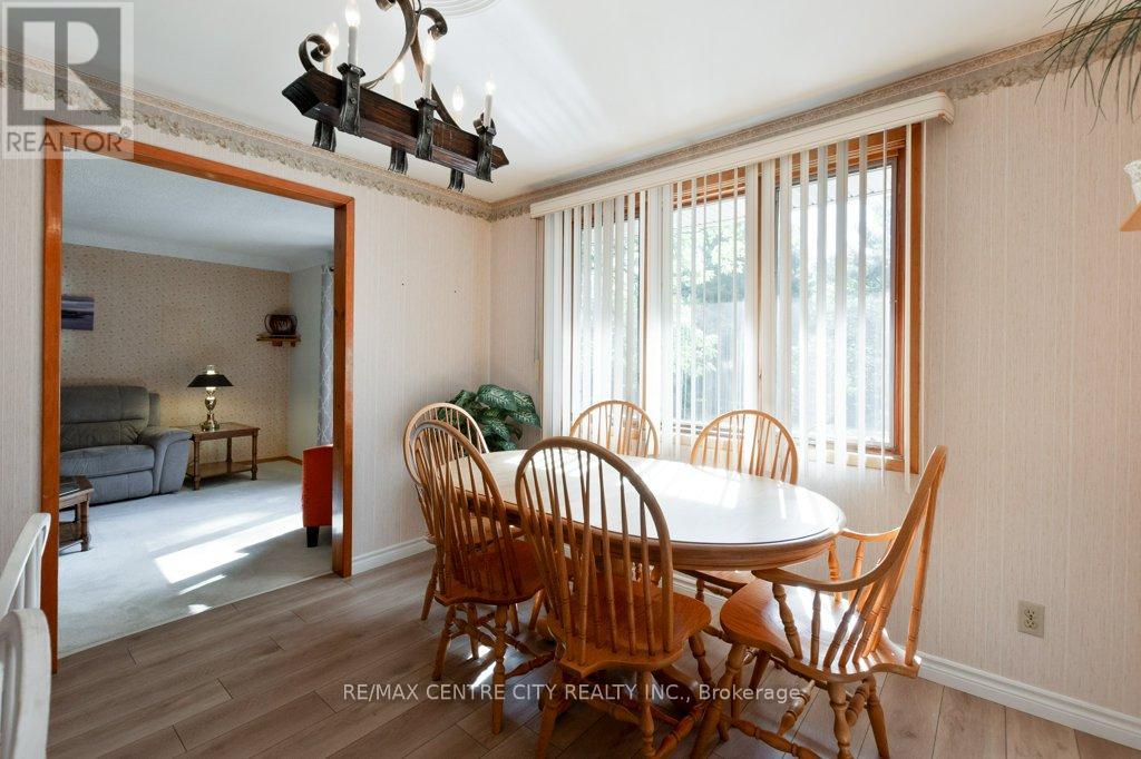 46215 North Street, Central Elgin, Ontario  N0L 2H0 - Photo 11 - X12463844