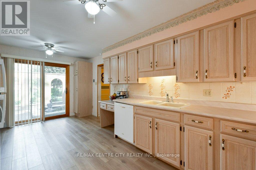 46215 North Street, Central Elgin, Ontario  N0L 2H0 - Photo 13 - X12463844