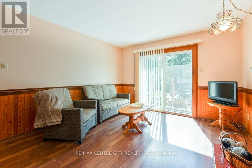 46215 North Street, Central Elgin, Ontario  N0L 2H0 - Photo 19 - X12463844