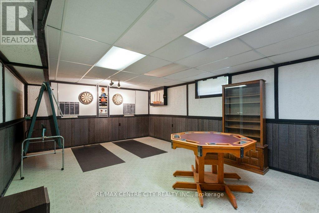 46215 North Street, Central Elgin, Ontario  N0L 2H0 - Photo 32 - X12463844