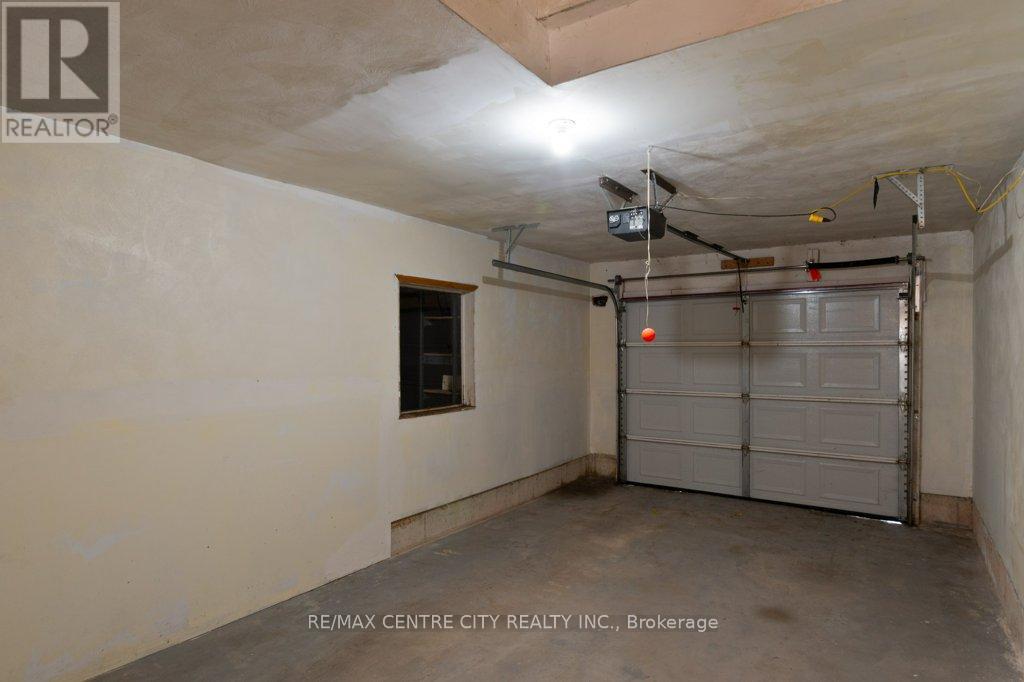 46215 North Street, Central Elgin, Ontario  N0L 2H0 - Photo 42 - X12463844