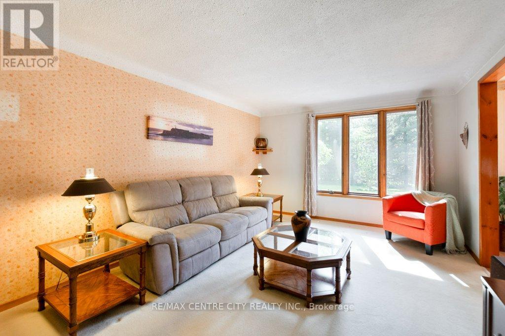 46215 North Street, Central Elgin, Ontario  N0L 2H0 - Photo 8 - X12463844