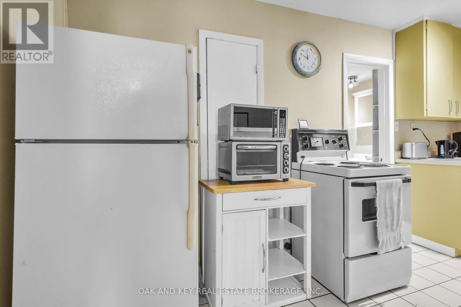 1563 Allen Place, London East, Ontario  N5W 2V9 - Photo 8 - X12463938